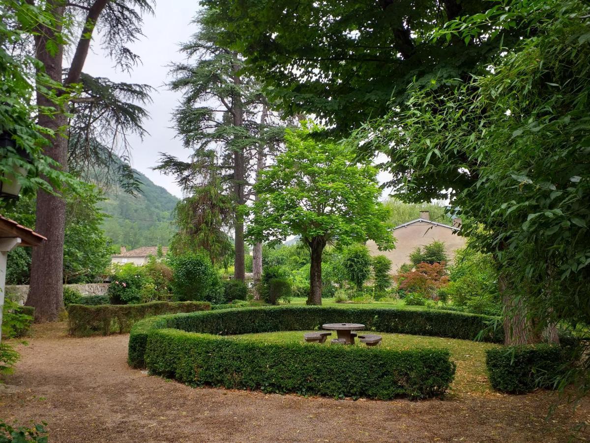 Le Jardin Secret Bed & Breakfast Saint-Antonin-Noble-Val Luaran gambar